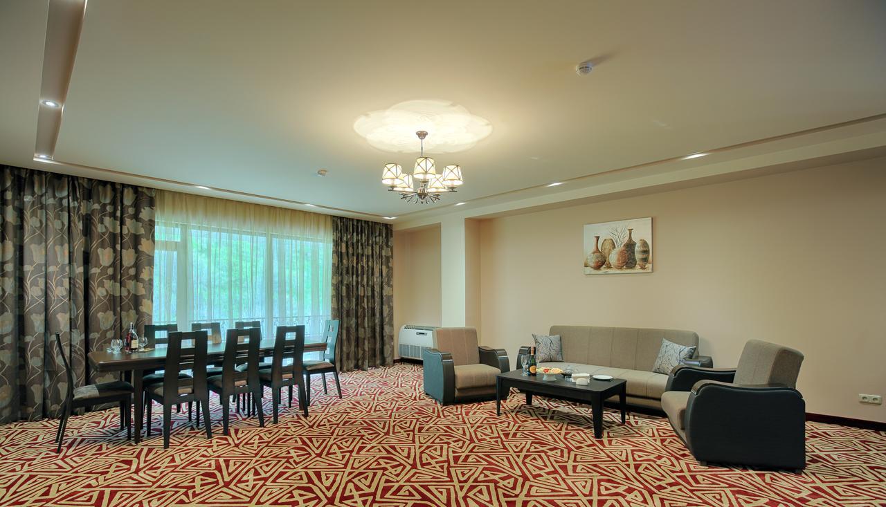 Aghveran Ararat Resort Hotel Arzakan Eksteriør bilde