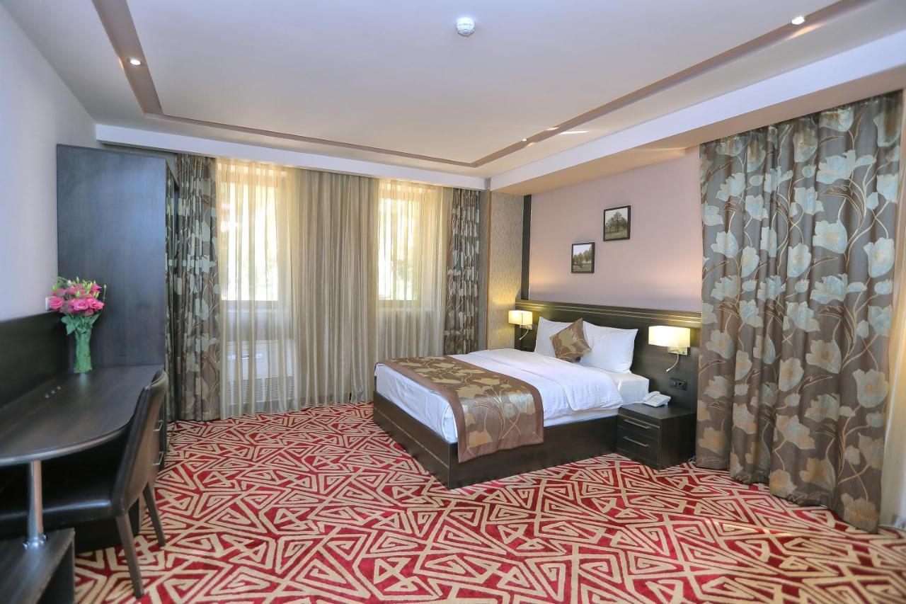 Aghveran Ararat Resort Hotel Arzakan Eksteriør bilde